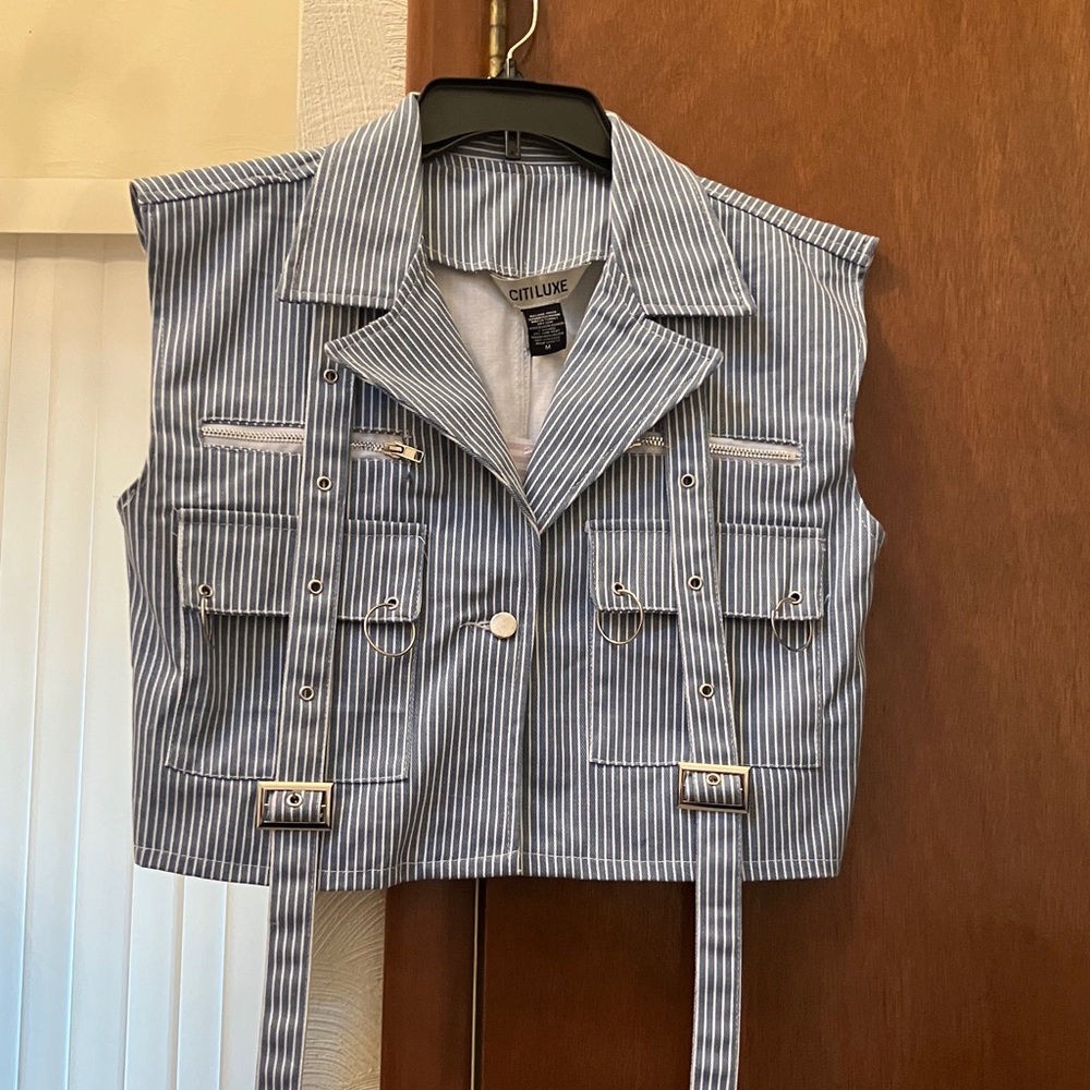 CITI LUXE striped vest NWT